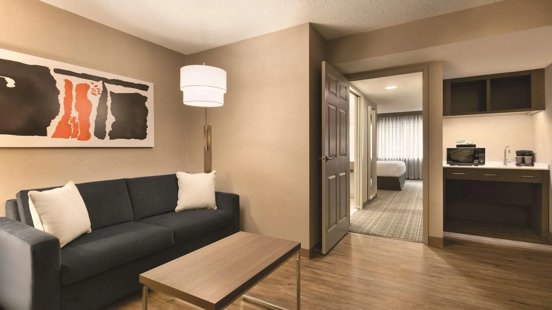 Embassy Suites By Hilton Richmond Dumbarton Hotel