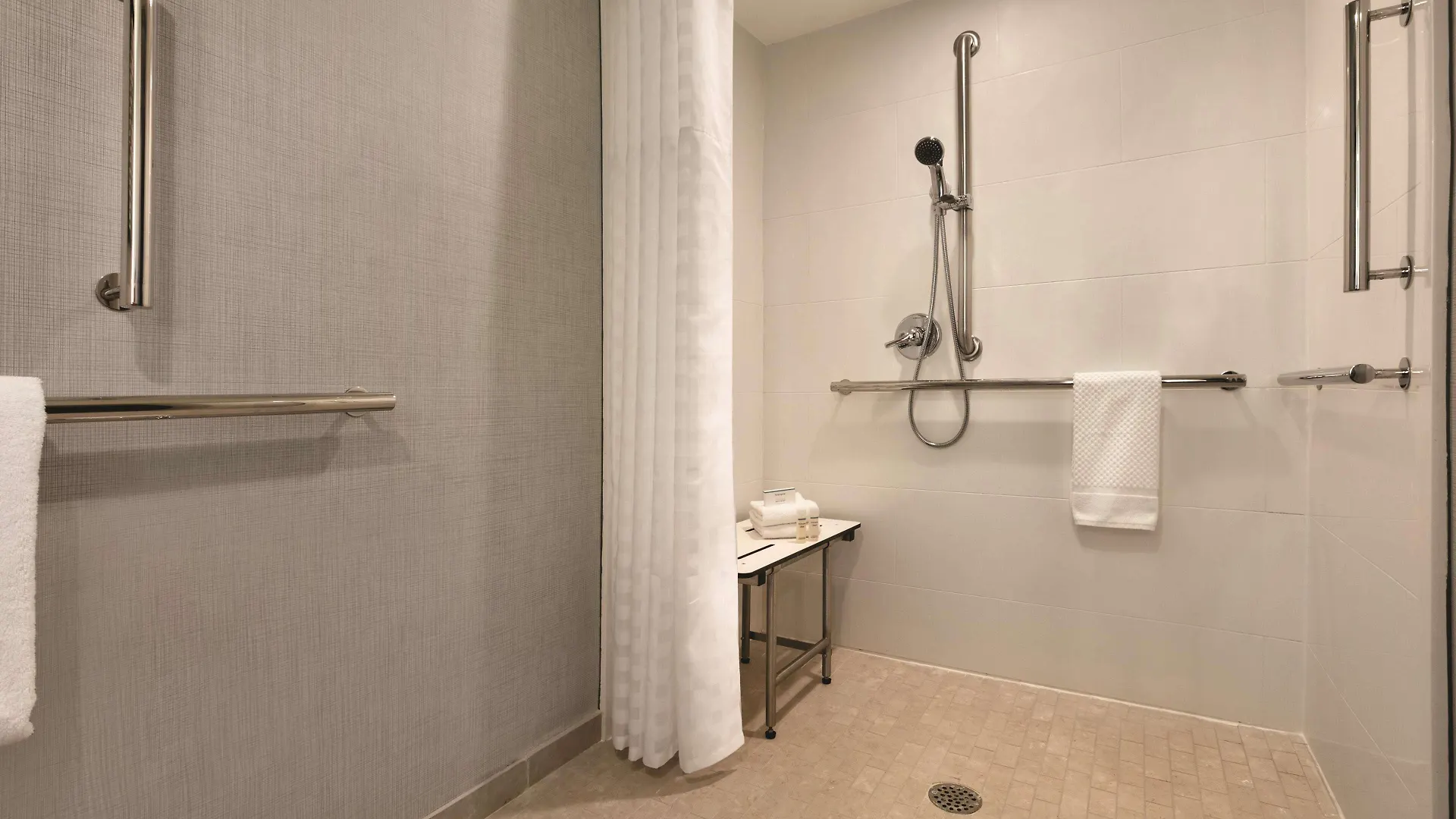 Embassy Suites By Hilton Richmond Dumbarton Hotel